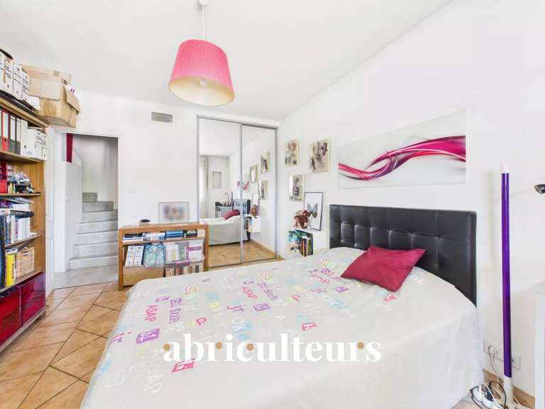 Maison Bouc-Bel-Air - 5 chambres - 192m²