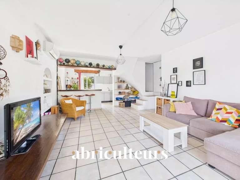 Maison Bouc-Bel-Air - 5 chambres - 192m²