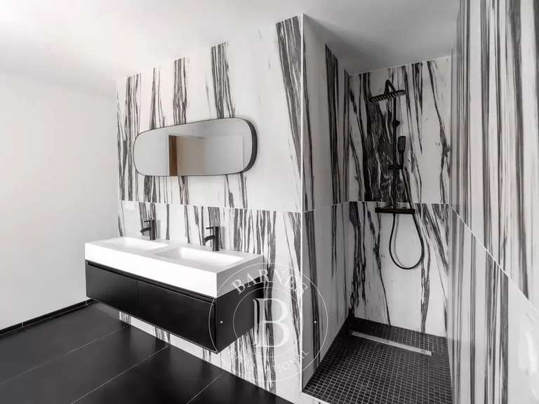 House Bouc-Bel-Air - 9 bedrooms - 721m²