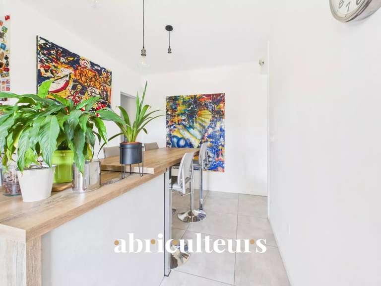 Maison Bouc-Bel-Air - 5 chambres - 192m²