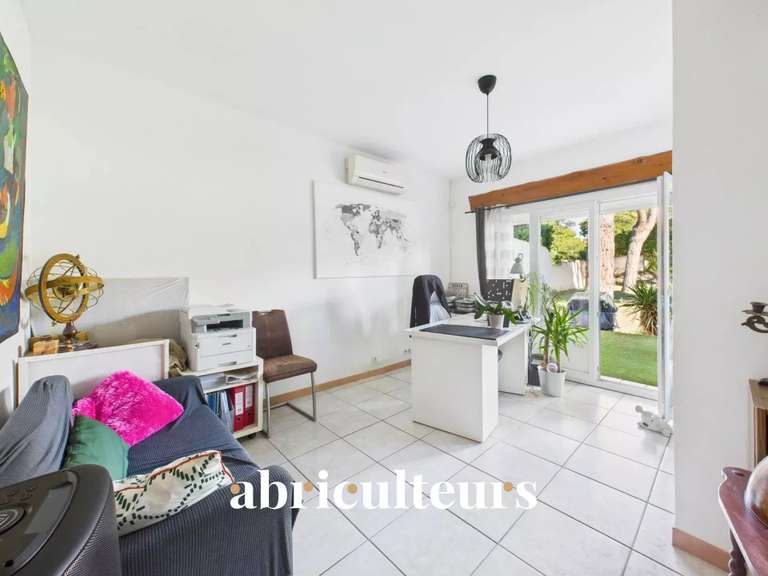 Maison Bouc-Bel-Air - 5 chambres - 192m²