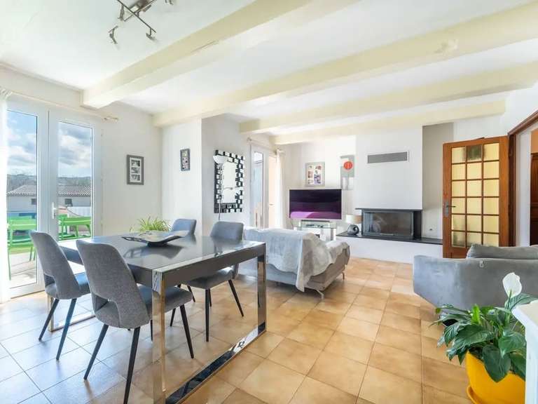 Maison Bouc-Bel-Air - 3 chambres - 115m²