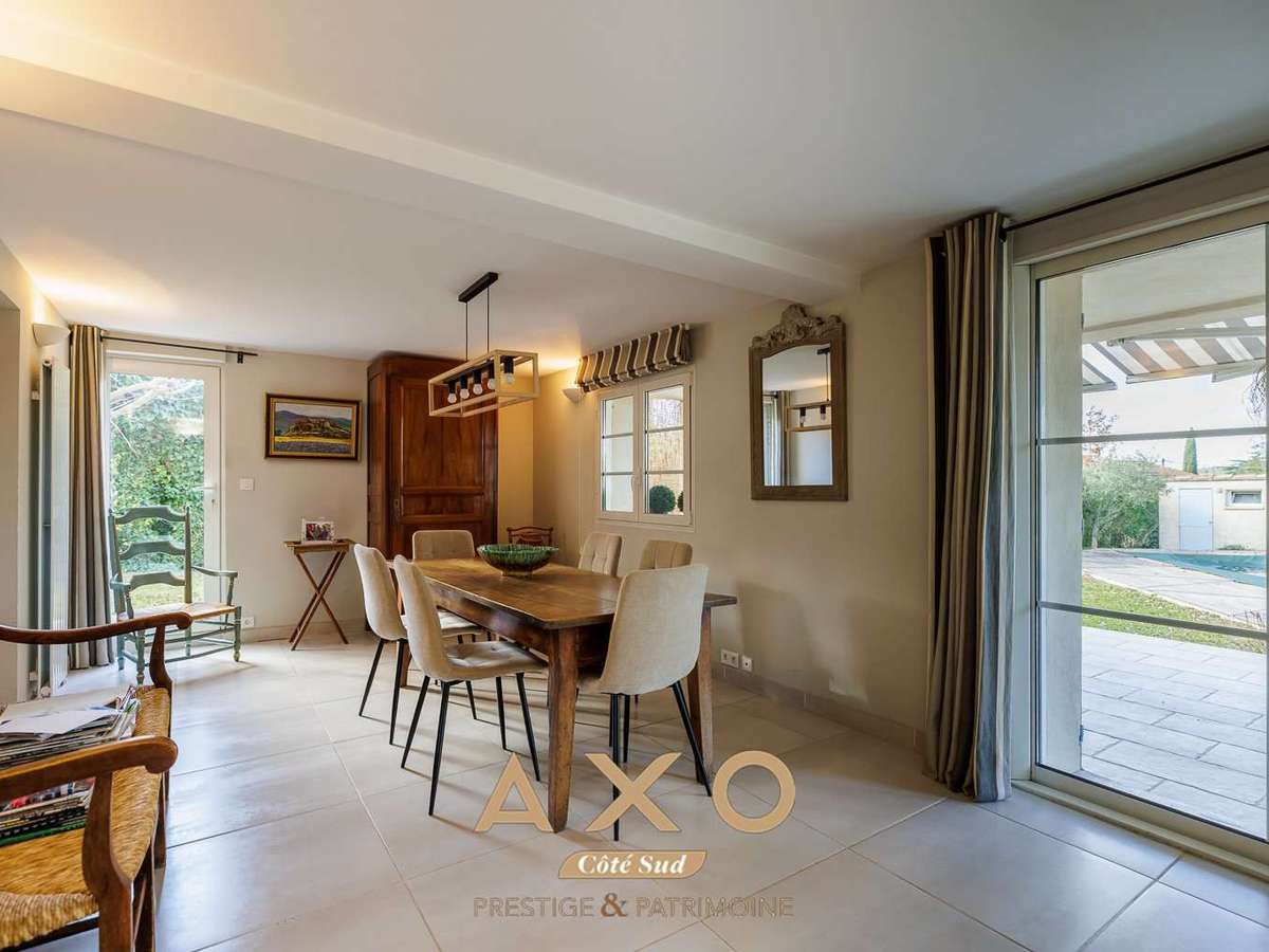 House Bouc-Bel-Air