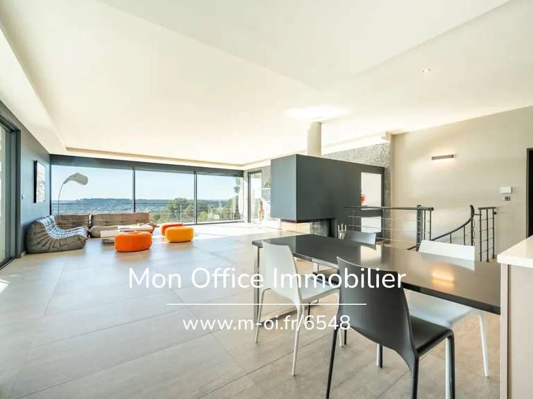 Maison Bouc-Bel-Air - 3 chambres - 280m²