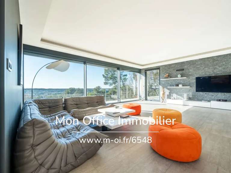 Maison Bouc-Bel-Air - 3 chambres - 280m²