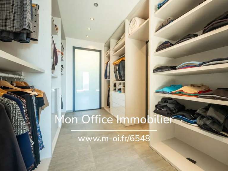 Maison Bouc-Bel-Air - 3 chambres - 280m²