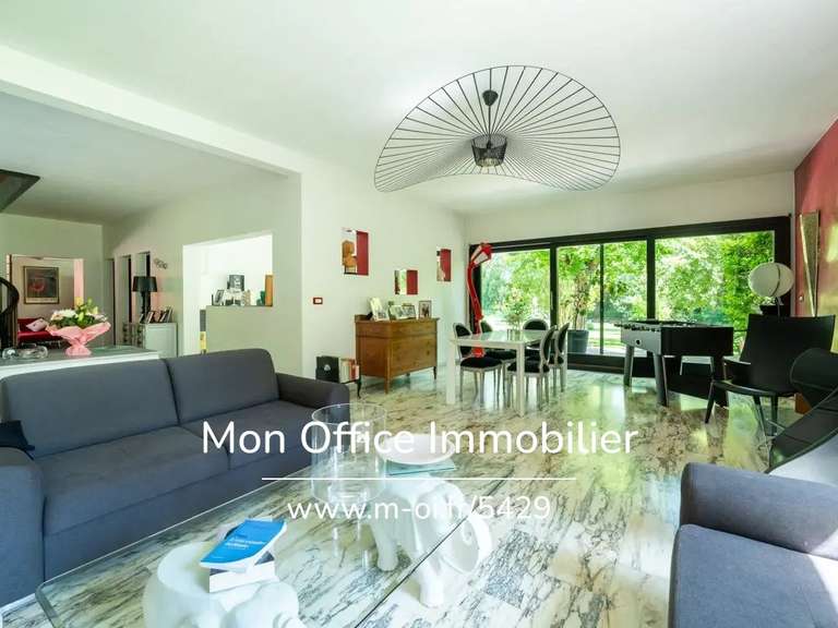 Maison Bouc-Bel-Air - 4 chambres - 226m²