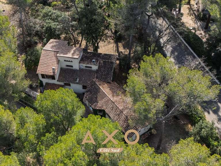 House Bouc-Bel-Air - 5 bedrooms