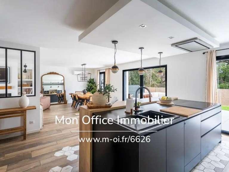 Maison Bouc-Bel-Air - 4 chambres - 150m²