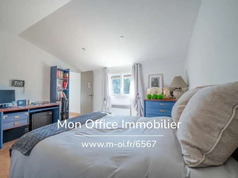 Maison Bouc-Bel-Air - 4 chambres - 140m²