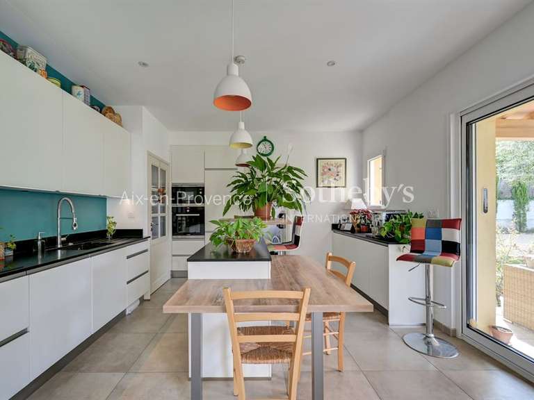 Maison Bouc-Bel-Air - 3 chambres - 172m²