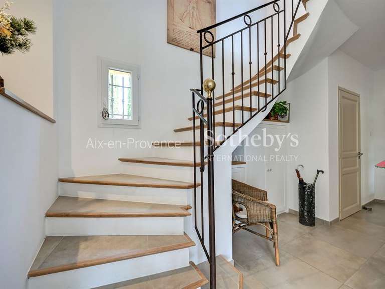 Maison Bouc-Bel-Air - 3 chambres - 172m²