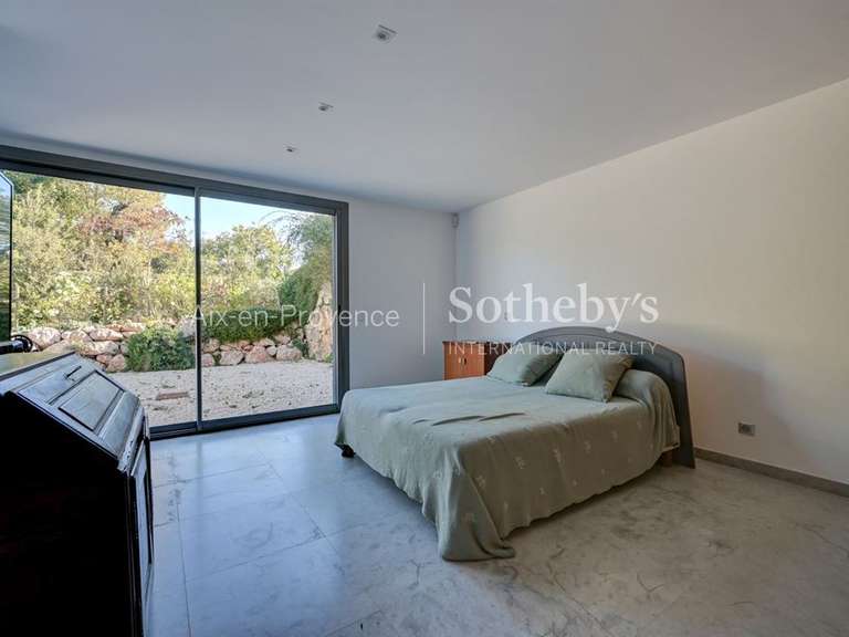 Maison Bouc-Bel-Air - 5 chambres - 460m²