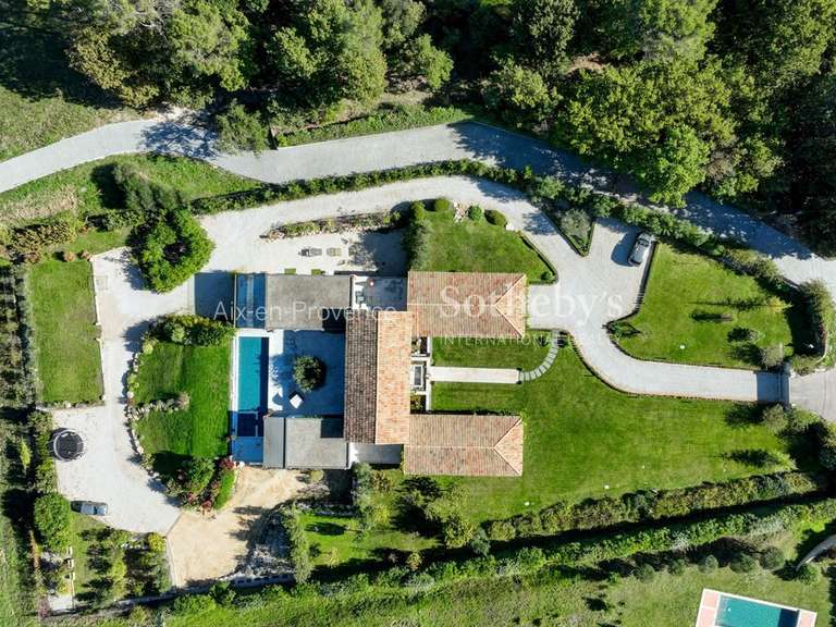 Maison Bouc-Bel-Air - 5 chambres - 460m²