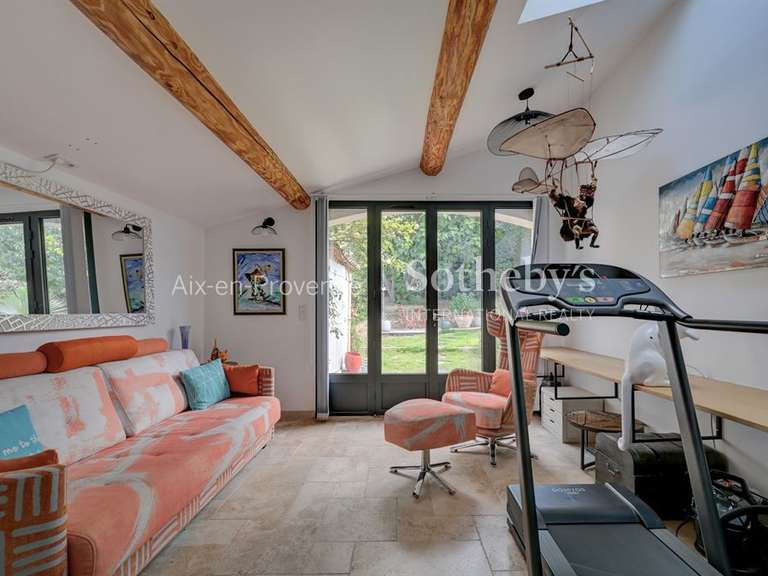 Maison Bouc-Bel-Air - 6 chambres - 211m²
