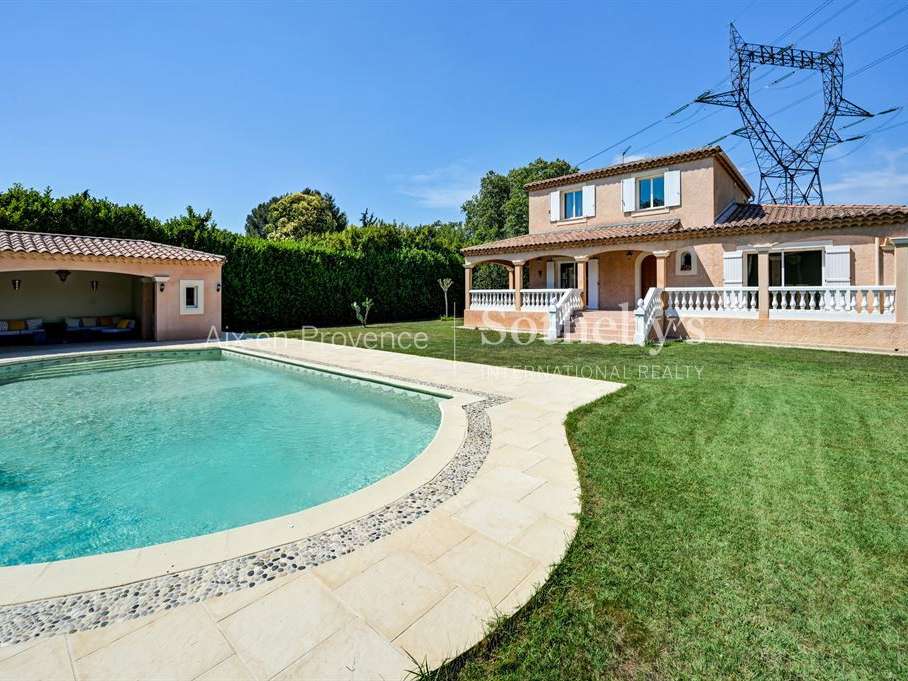 House Bouc-Bel-Air