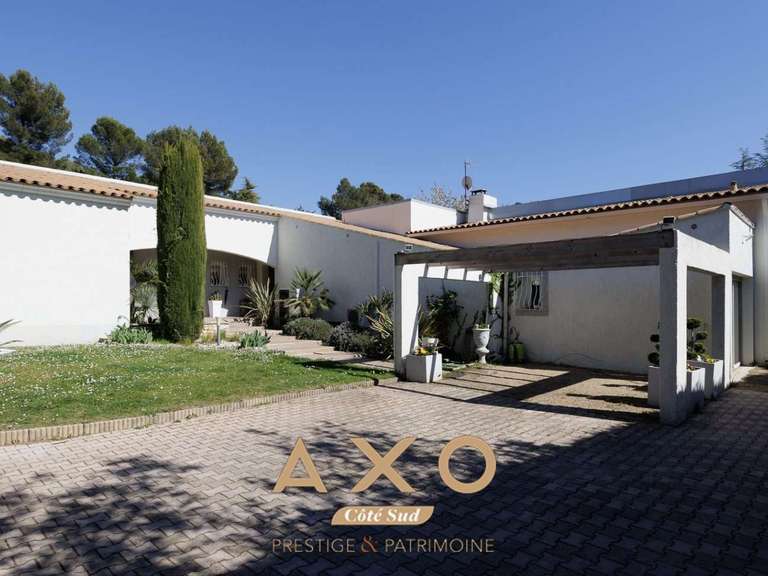 House Bouc-Bel-Air - 3 bedrooms