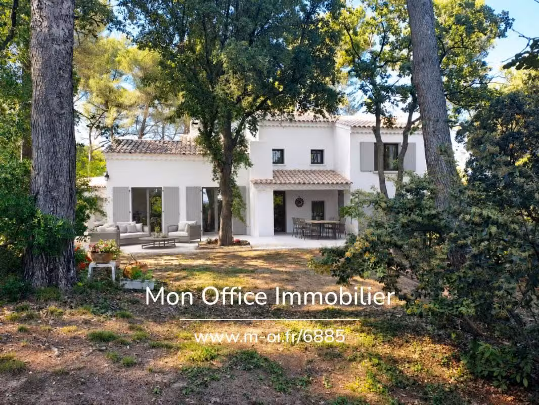 House Bouc-Bel-Air