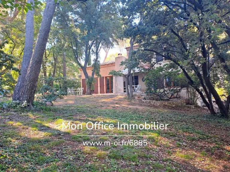 House Bouc-Bel-Air - 5 bedrooms - 178m²