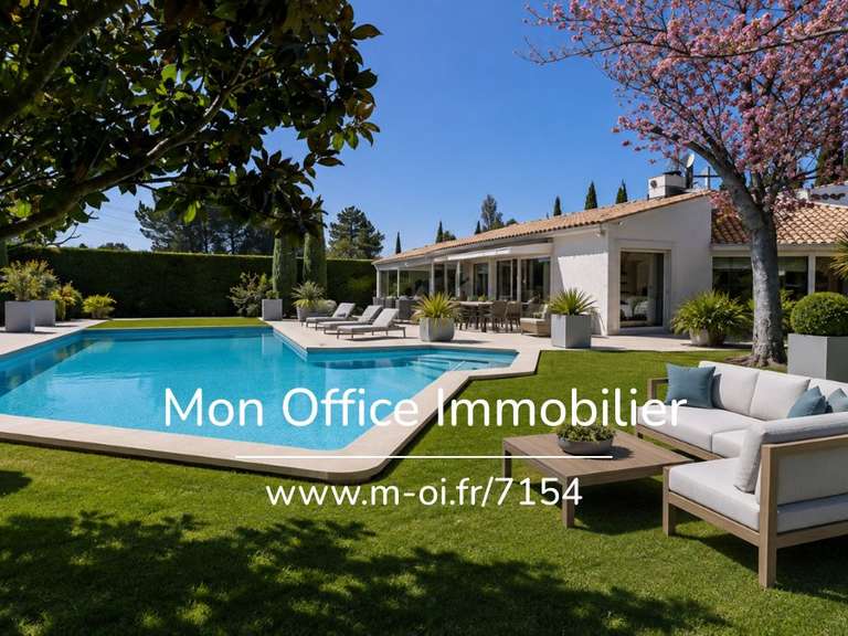 Maison Bouc-Bel-Air - 3 chambres - 245m²
