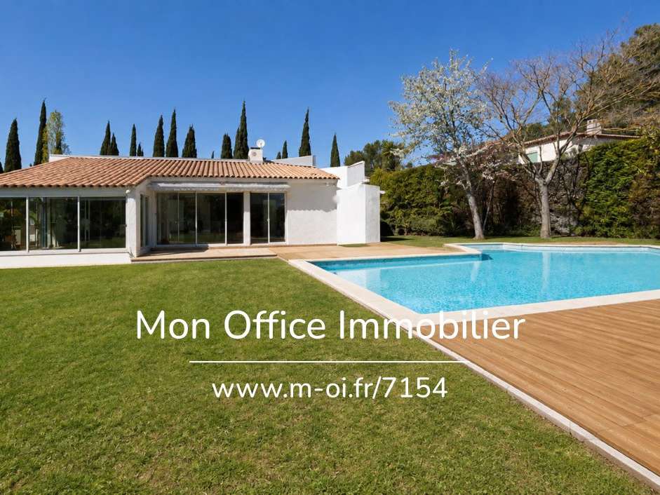 House Bouc-Bel-Air