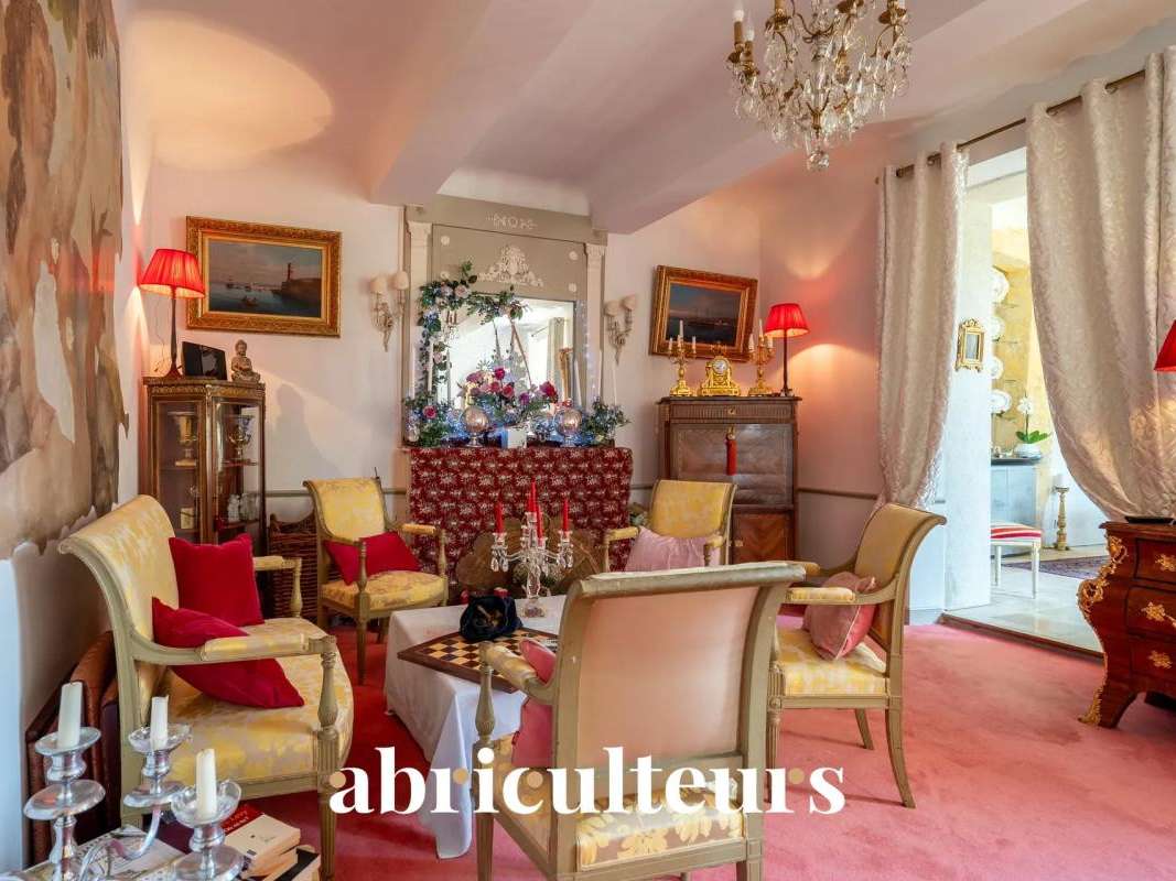 House Bouc-Bel-Air