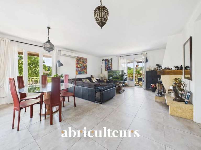 Maison Bouc-Bel-Air - 5 chambres - 192m²