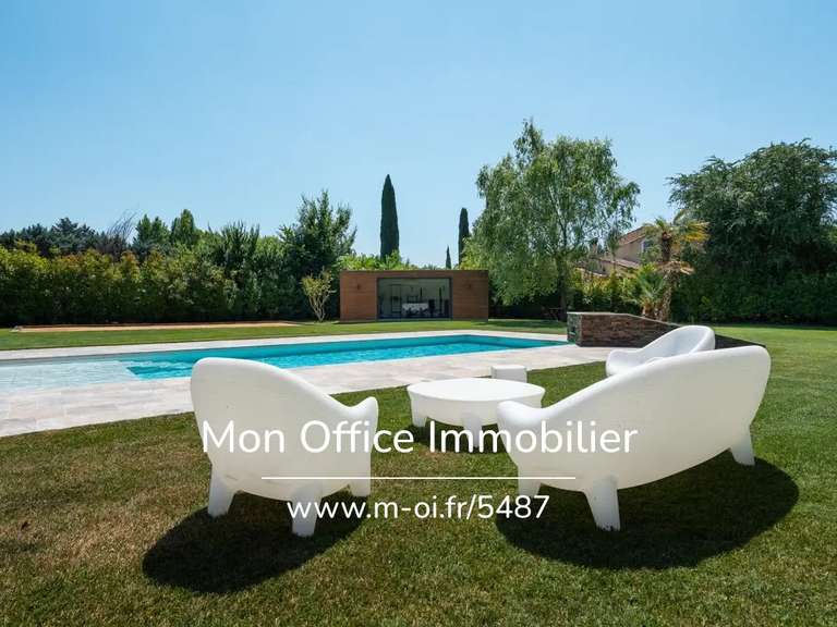 House Bouc-Bel-Air - 4 bedrooms - 170m²