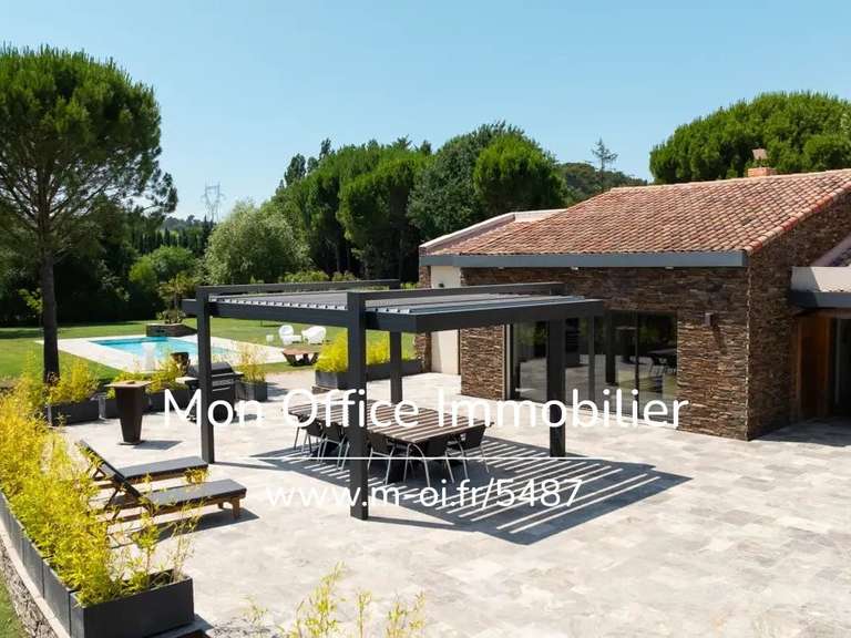 House Bouc-Bel-Air - 4 bedrooms - 170m²