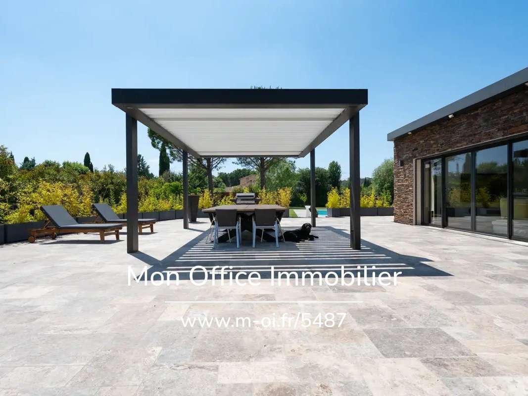 House Bouc-Bel-Air
