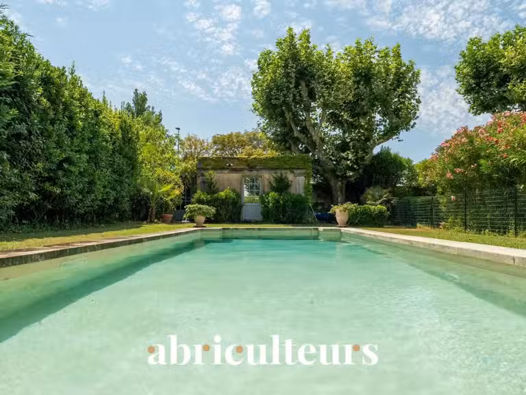 Maison Bouc-Bel-Air - 6 chambres - 495m²