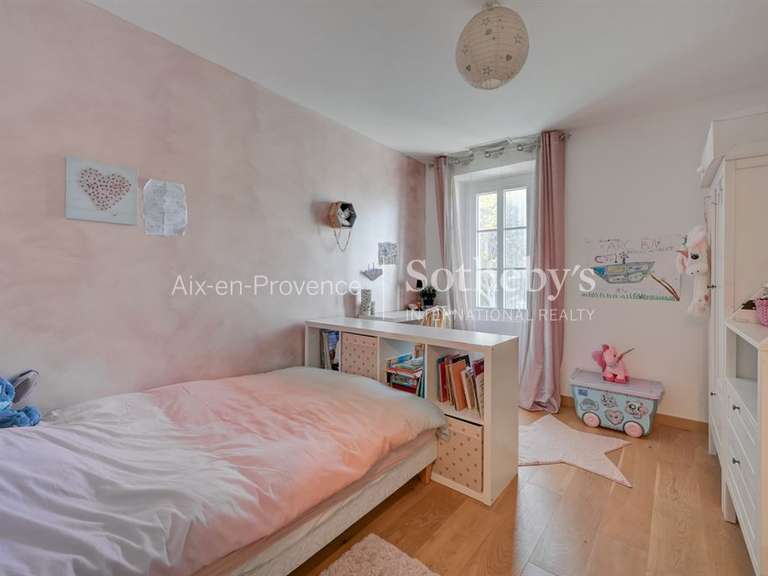 Maison Bouc-Bel-Air - 5 chambres - 200m²