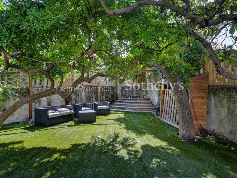 Maison Bouc-Bel-Air - 5 chambres - 200m²