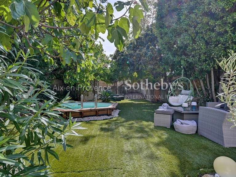 Maison Bouc-Bel-Air - 5 chambres - 200m²