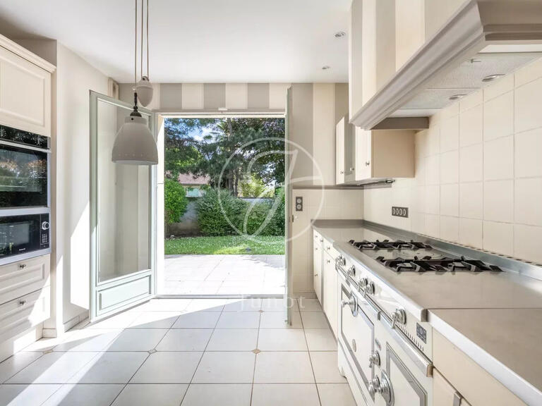 Maison Bougival - 7 chambres - 272m²
