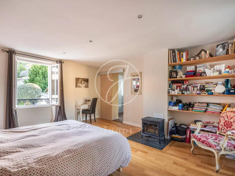 Maison Bougival - 5 chambres - 254m²