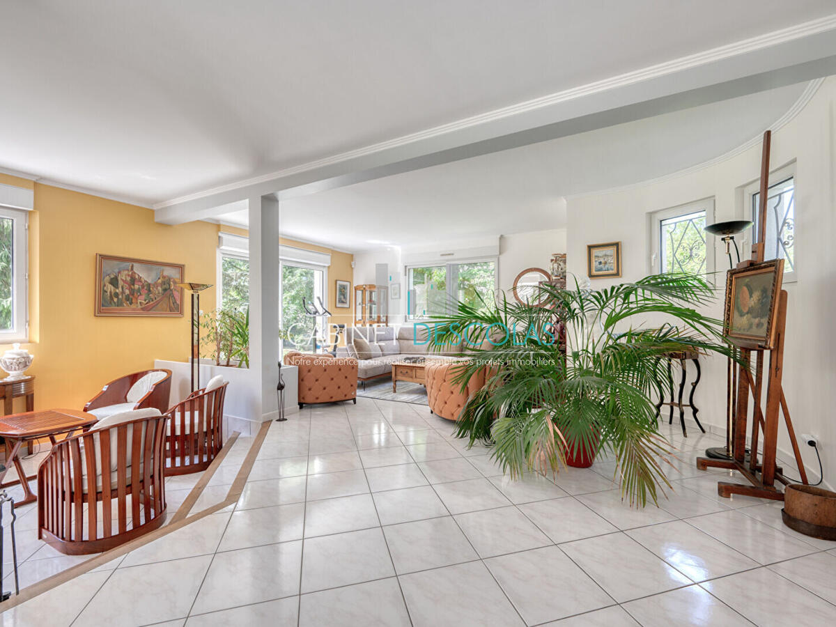 House Bougival