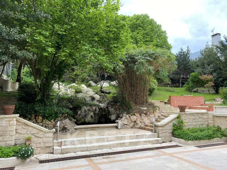 Maison Bougival - 9 chambres - 851m²