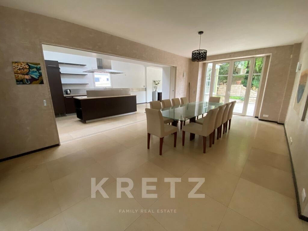 House Bougival