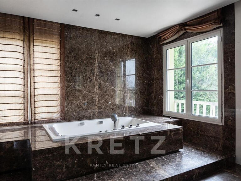 Maison Bougival - 9 chambres - 850m²
