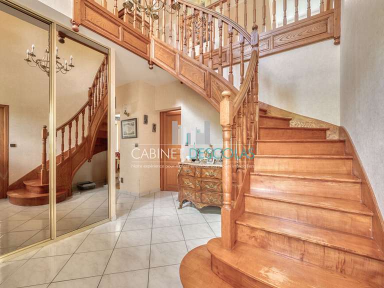 Maison Bougival - 5 chambres - 252m²