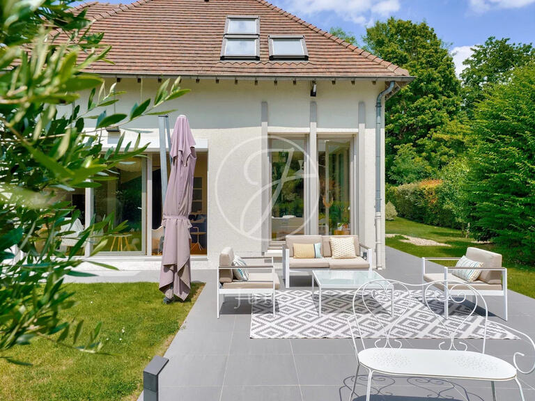 Maison Bougival - 4 chambres - 218m²
