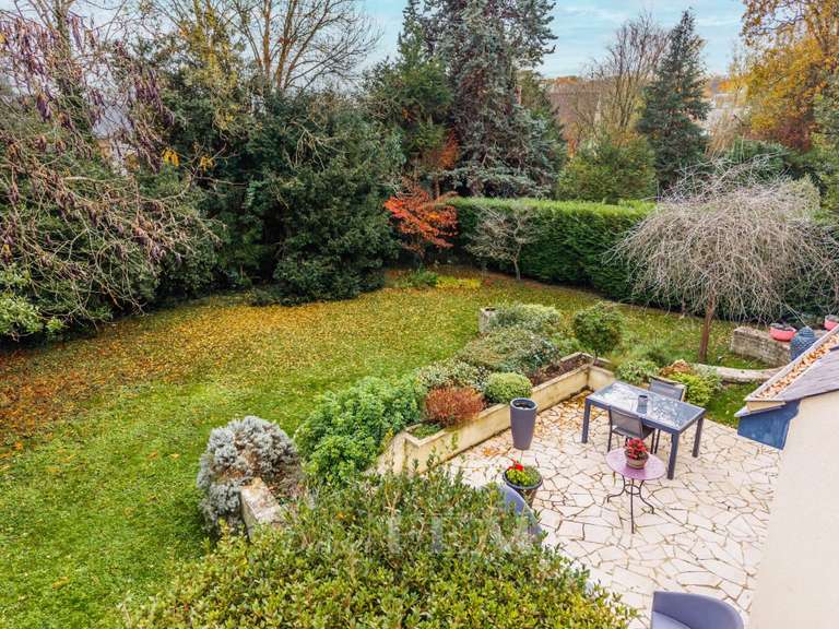 House Bougival - 5 bedrooms - 371m²