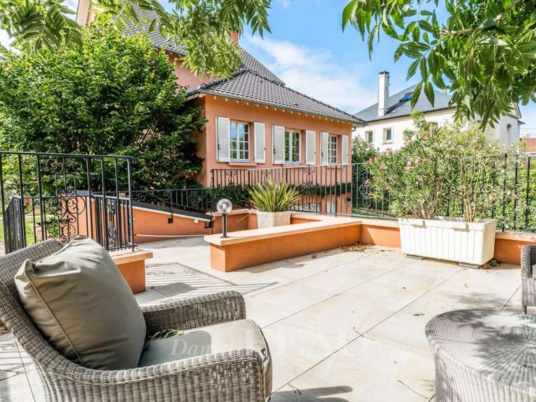 Maison Bougival - 7 chambres - 307m²