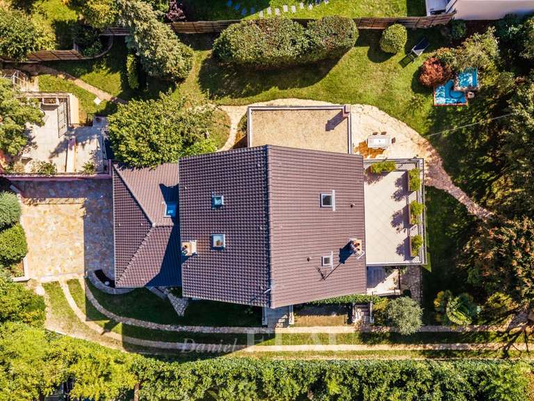 Maison Bougival - 7 chambres - 307m²