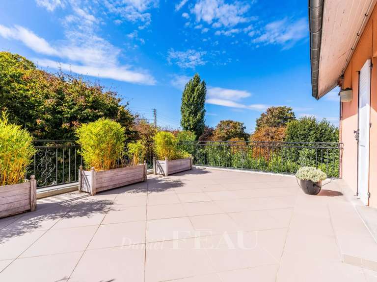 Maison Bougival - 7 chambres - 307m²