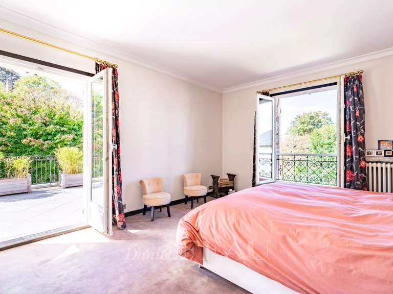 Maison Bougival - 7 chambres - 307m²