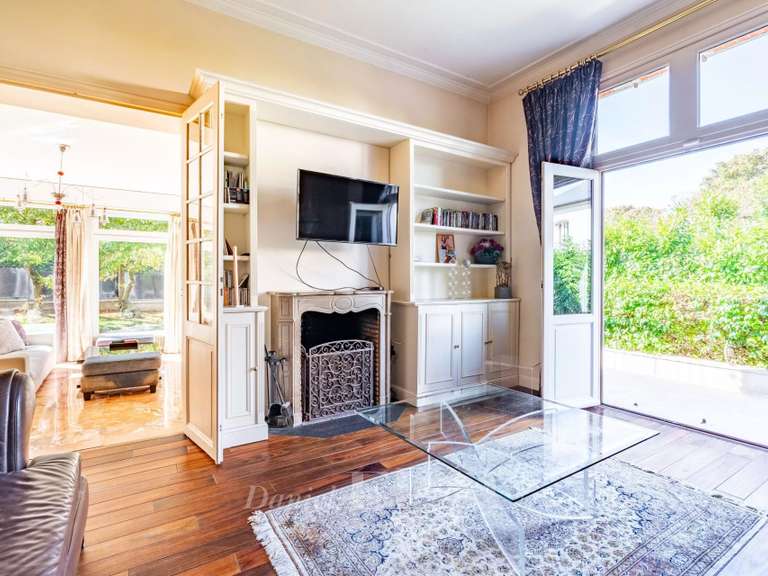 Maison Bougival - 7 chambres - 307m²