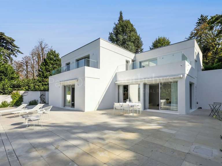 House Bougival - 4 bedrooms - 220m²
