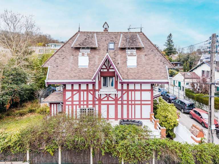 Maison Bougival - 5 chambres - 185m²